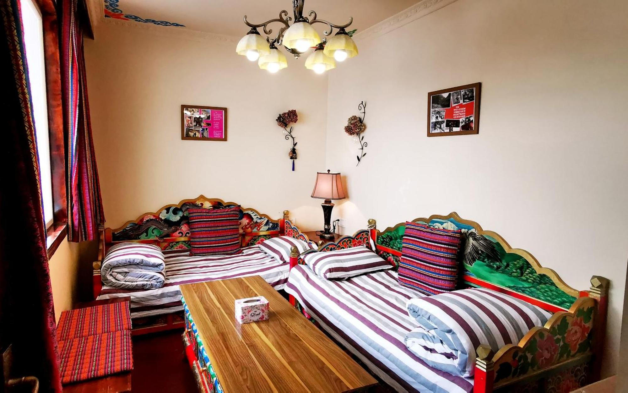 Kangding Guozhuang Nan Wu Hao Boutique Inn Bagian luar foto